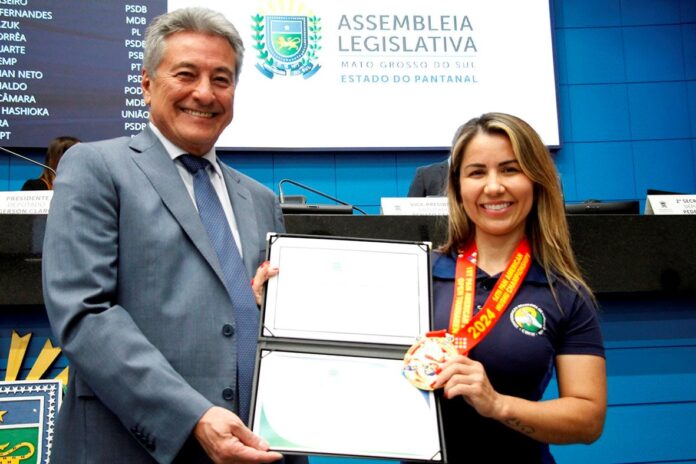 Deputado faz homenagens aos campeões de Kung Fu Wushu