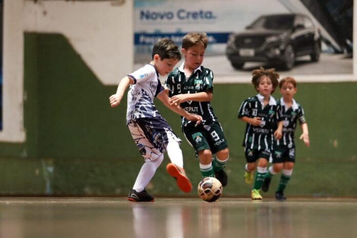 Copa Pelezinho de Futsal de base define os classificados